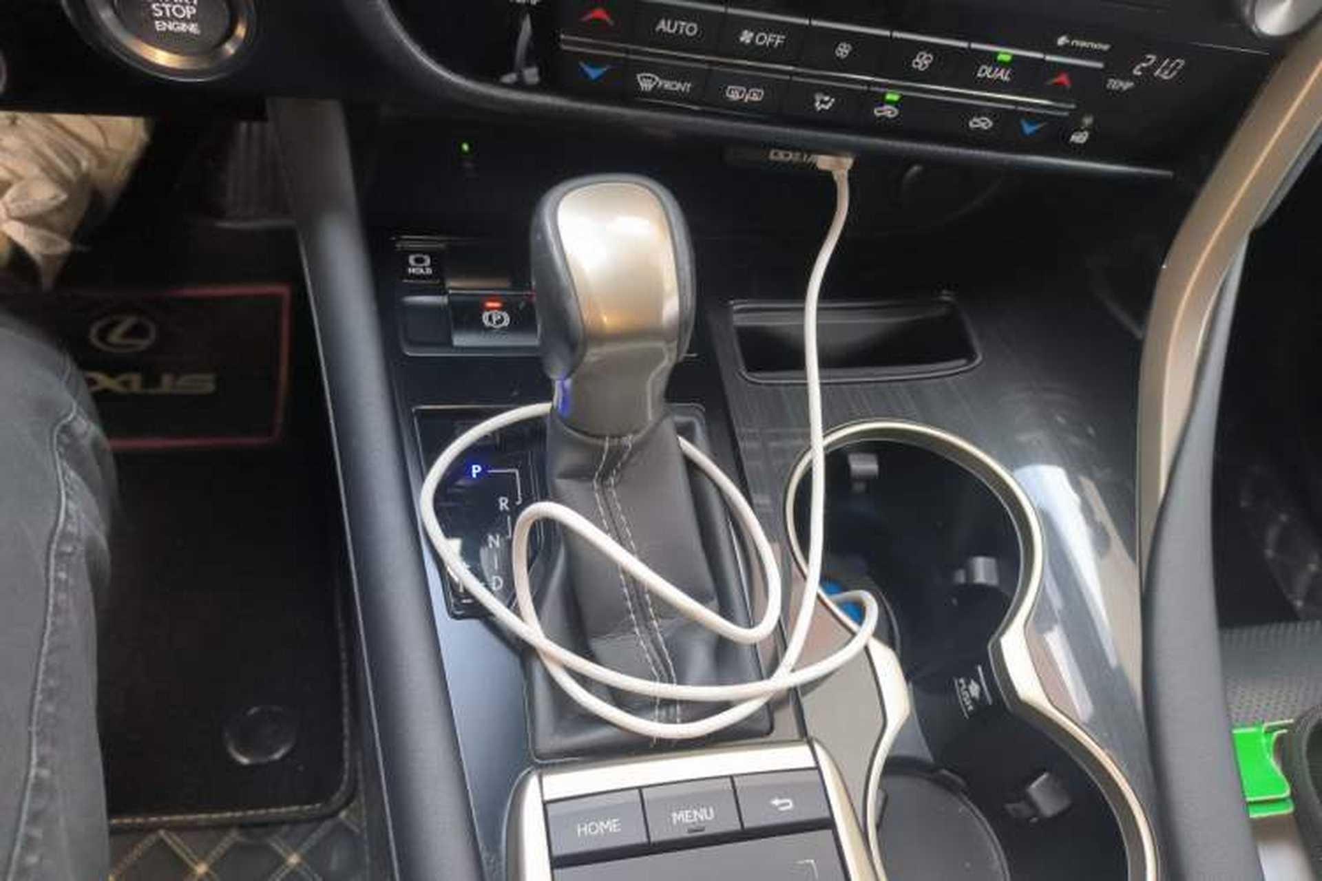 Used Lexus RX 2020 300 4x4 Elegant Edition China VI Gear Lever