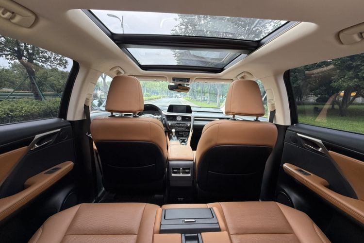 Used Lexus RX 2020 Facelifted 300 4x4 Elegant Edition Interior 3