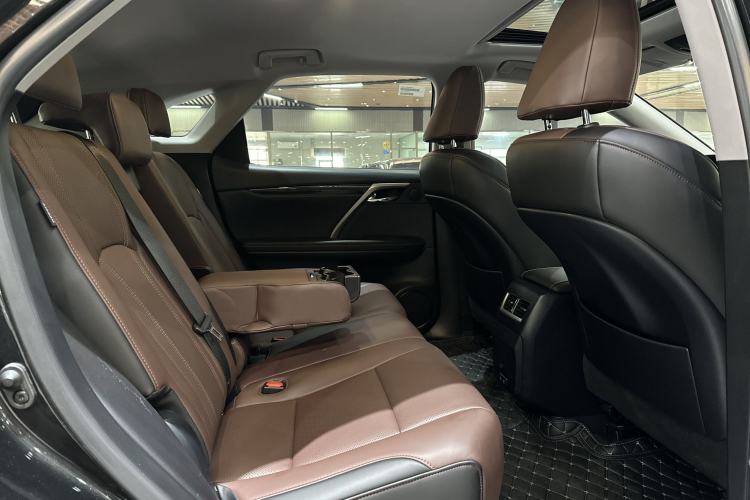 Used Lexus RX 2020 Revised Version 300 Two-Wheel Drive Elite Edition Interior 4