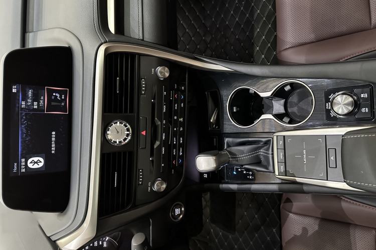 Used Lexus RX 2020 Revised Version 300 Two-Wheel Drive Elite Edition Interior 8