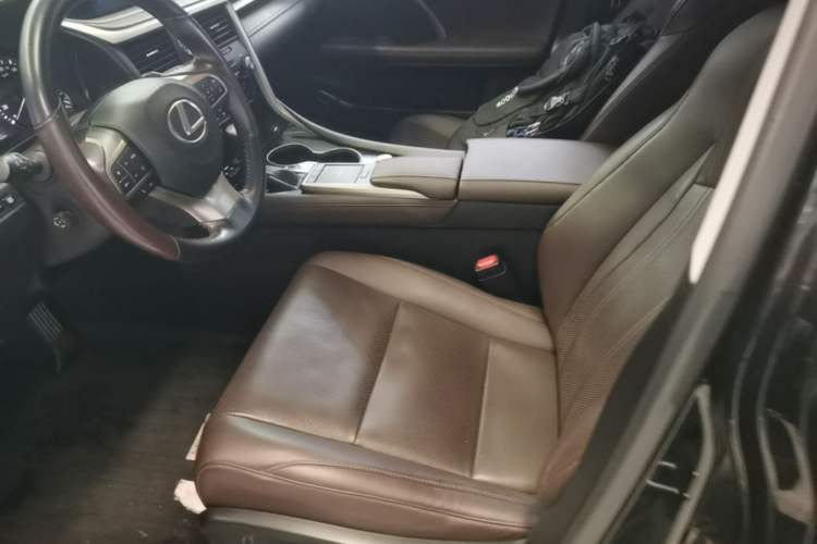 Used Lexus RX 2020 300 Two-Wheel Drive Comfort Edition China VI Standard Left Front Seat