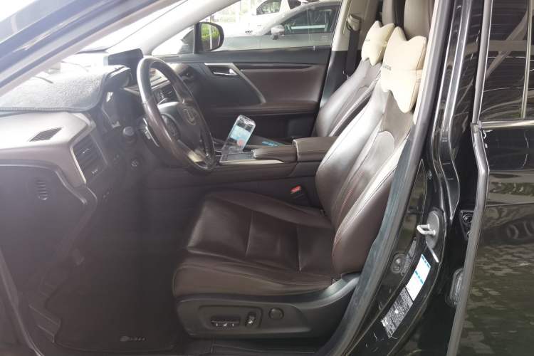 Used Lexus RX 2020 300 4x4 Elegant Edition China VI Left Front Seat