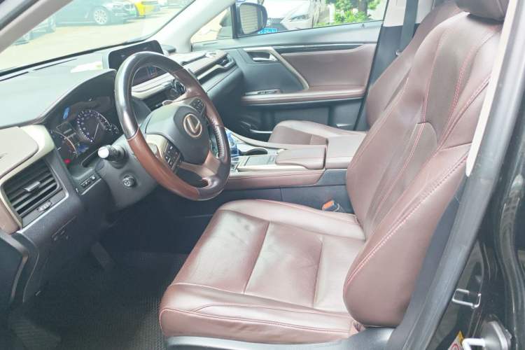 Used Lexus RX 2020 300 4x4 Elegant Edition China VI Left Front Seat