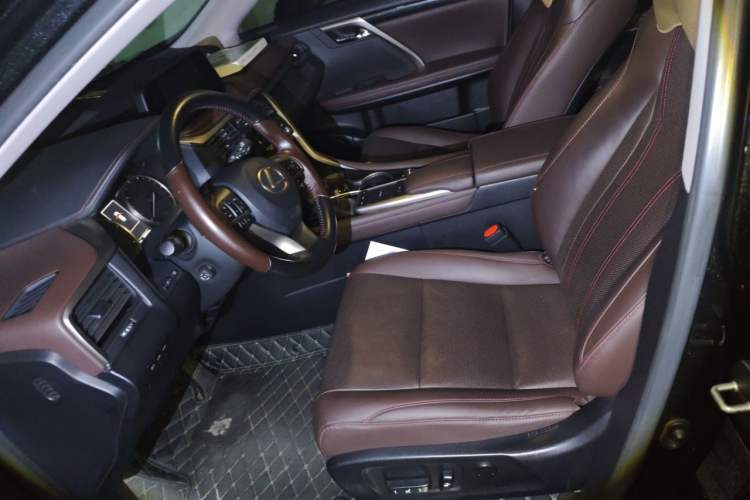 Used Lexus RX 2020 Revised Version 300 Two-Wheel Drive Comfort Edition Left Front Seat