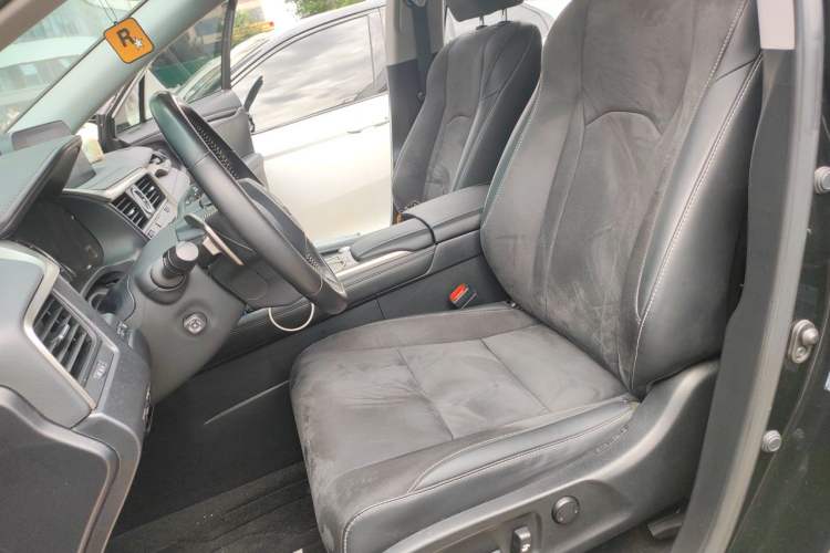 Used Lexus RX 2020 Revised Version 300 Two-Wheel Drive Elite Edition Left Front Seat