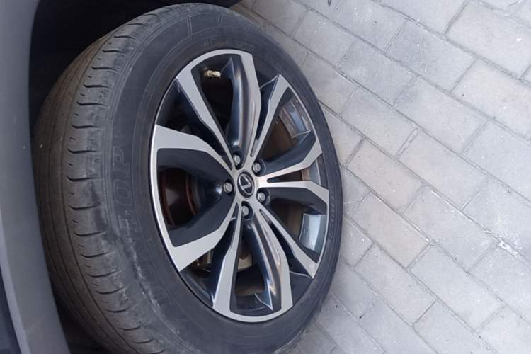 Used Lexus RX 2020 Facelifted 300 4x4 Elegant Edition Left Front Wheel Hub