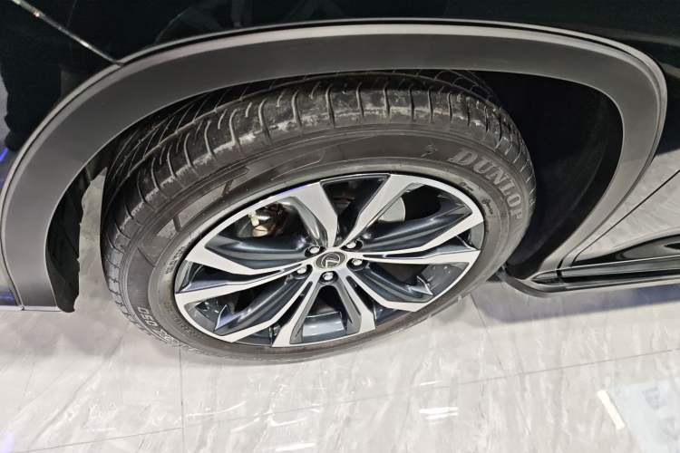Used Lexus RX 2020 Facelifted 300 4x4 Elegant Edition Left Front Wheel Hub