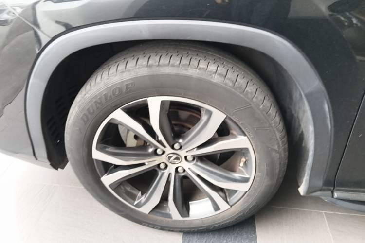 Used Lexus RX 2020 Facelifted 300 4x4 Elegant Edition Left Front Wheel Hub