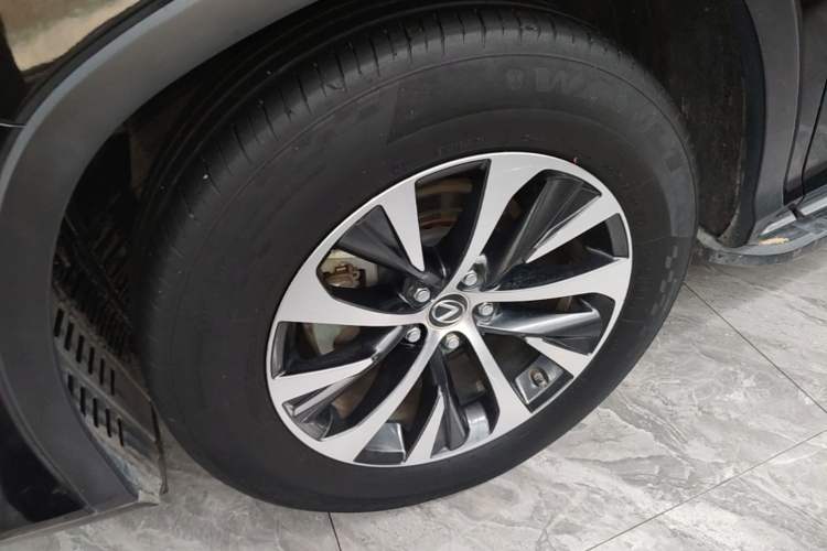 Used Lexus RX 2020 Revised Version 300 Two-Wheel Drive Elite Edition Left Front Wheel Hub