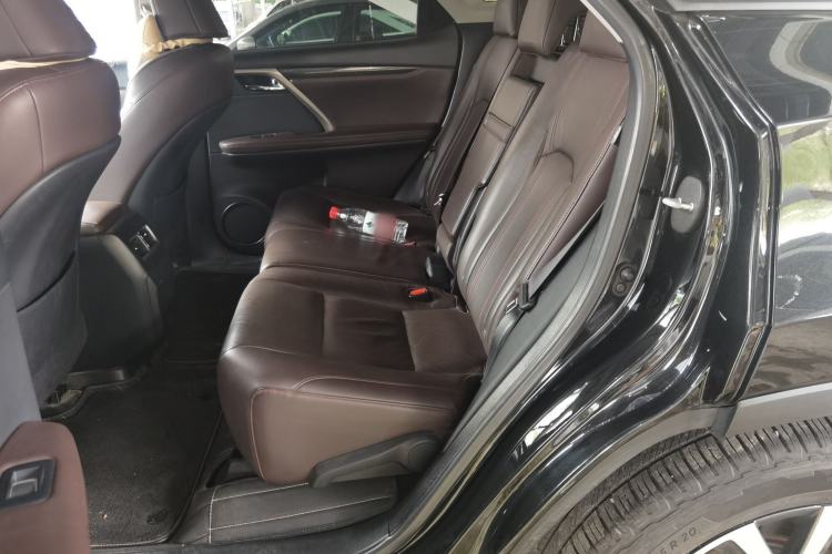 Used Lexus RX 2020 300 4x4 Elegant Edition China VI Left Rear Seat