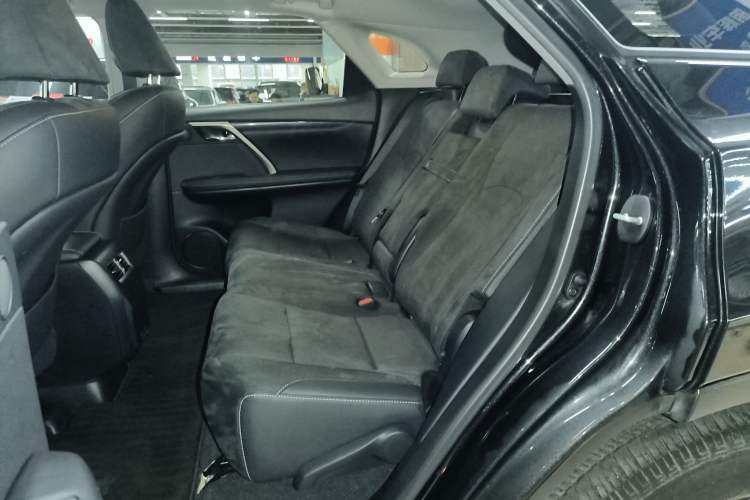 Used Lexus RX 2020 300 Two-Wheel Drive Elite Edition China VI Standard Left Rear Seat