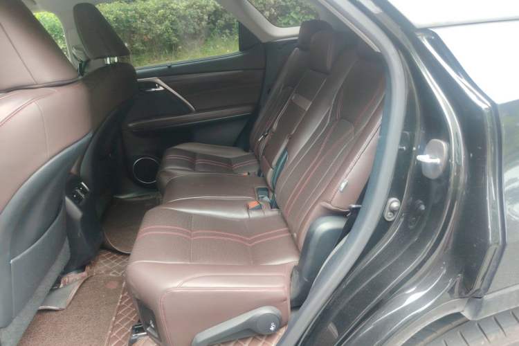 Used Lexus RX 2020 450hL Four-Wheel Drive Luxury 7-Seater China VI Standard Left Rear Seat