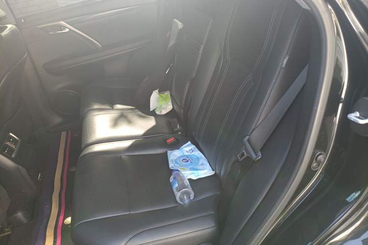 Used Lexus RX 2020 300 4x4 Elegant Edition China VI Left Rear Seat
