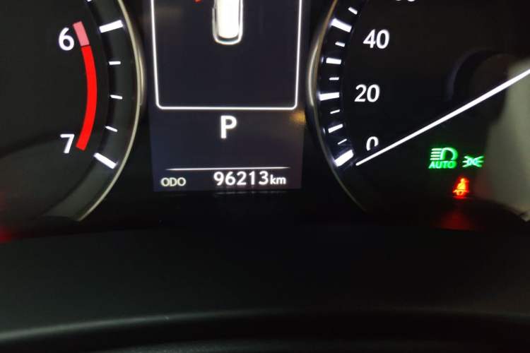 Used Lexus RX 2020 Facelifted 300 4x4 Elegant Edition Odometer Close Up