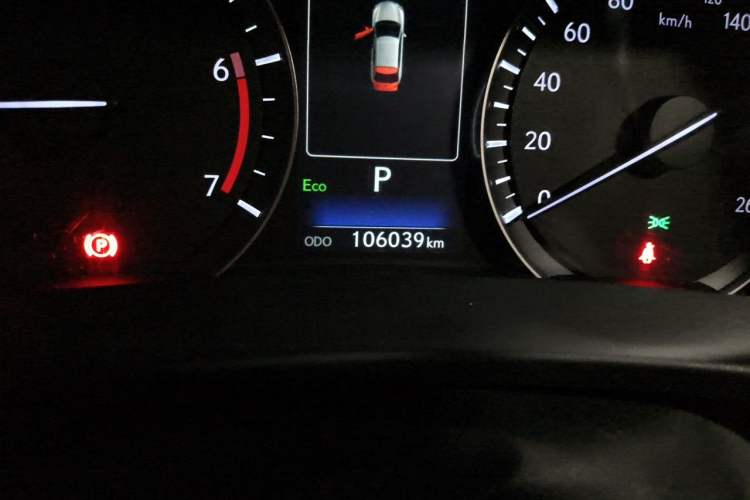 Used Lexus RX 2020 Revised Version 300 Two-Wheel Drive Elite Edition Odometer Close Up