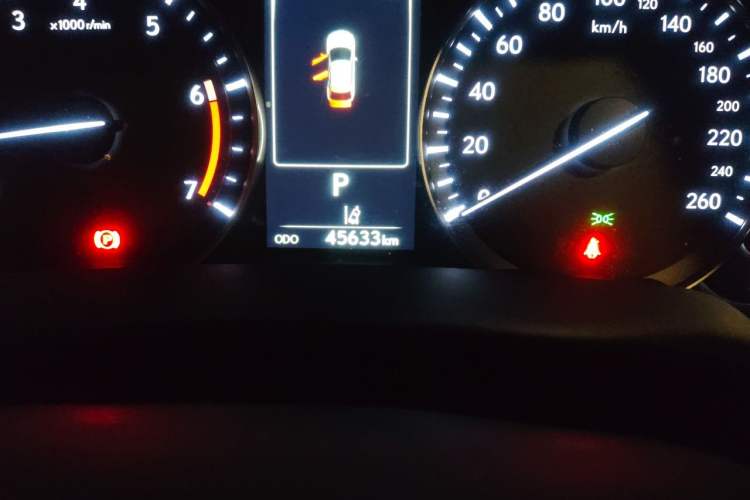 Used Lexus RX 2020 Facelifted 300 4x4 Elegant Edition Odometer Close Up
