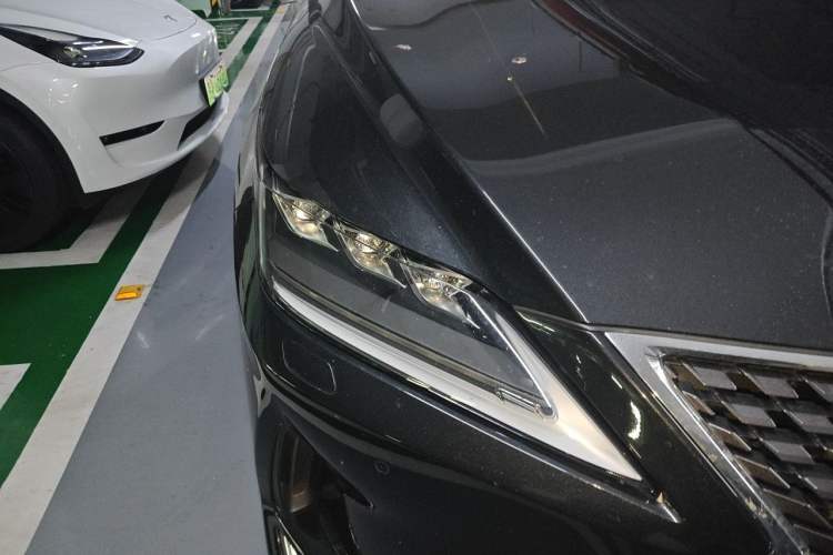 Used Lexus RX 2020 Facelifted 300 4x4 Elegant Edition Right Front Headlight
