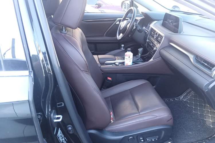 Used Lexus RX 2020 Facelifted 300 4x4 Elegant Edition Right Front Seat