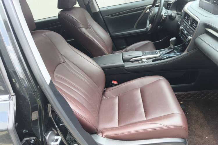 Used Lexus RX 2020 Revised Version 300 Two-Wheel Drive Elite Edition Right Front Seat