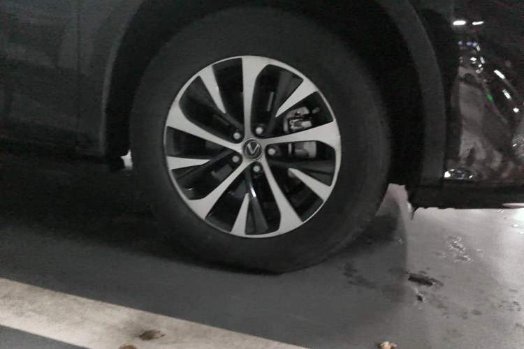 Used Lexus RX 2020 Revised Version 300 Two-Wheel Drive Elite Edition Right Front Wheel Hub