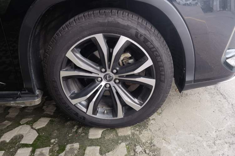 Used Lexus RX 2020 300 4x4 Elegant Edition China VI Right Front Wheel Hub