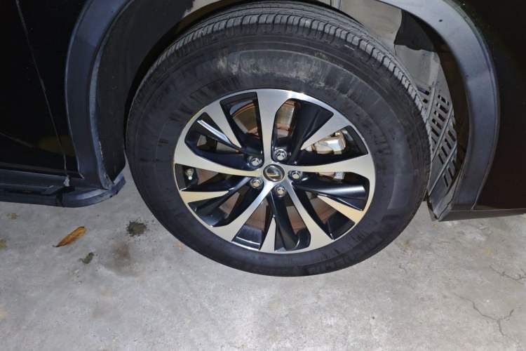 Used Lexus RX 2020 Revised Version 300 Two-Wheel Drive Comfort Edition Right Front Wheel Hub