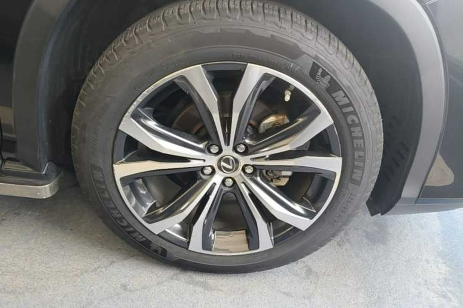 Used Lexus RX 2020 Facelifted 300 4x4 Elegant Edition Right Front Wheel Hub