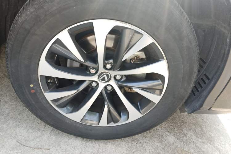 Used Lexus RX 2020 300 Two-Wheel Drive Elite Version China V Standard Right Front Wheel Hub