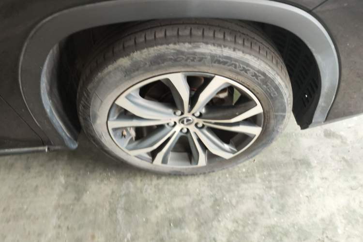 Used Lexus RX 2020 300 4x4 Elegant Edition China VI Right Front Wheel Hub