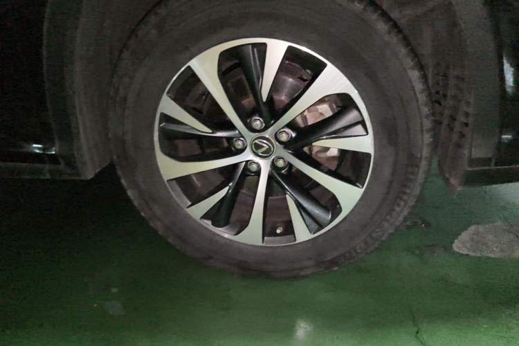 Used Lexus RX 2020 Revised Version 300 Two-Wheel Drive Elite Edition Right Front Wheel Hub