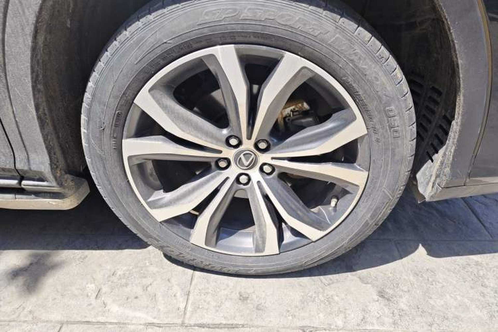 Used Lexus RX 2020 Facelifted 300 4x4 Elegant Edition Right Front Wheel Hub
