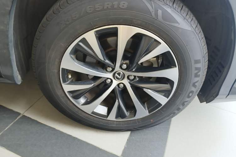 Used Lexus RX 2020 Revised Version 300 Two-Wheel Drive Comfort Edition Right Front Wheel Hub