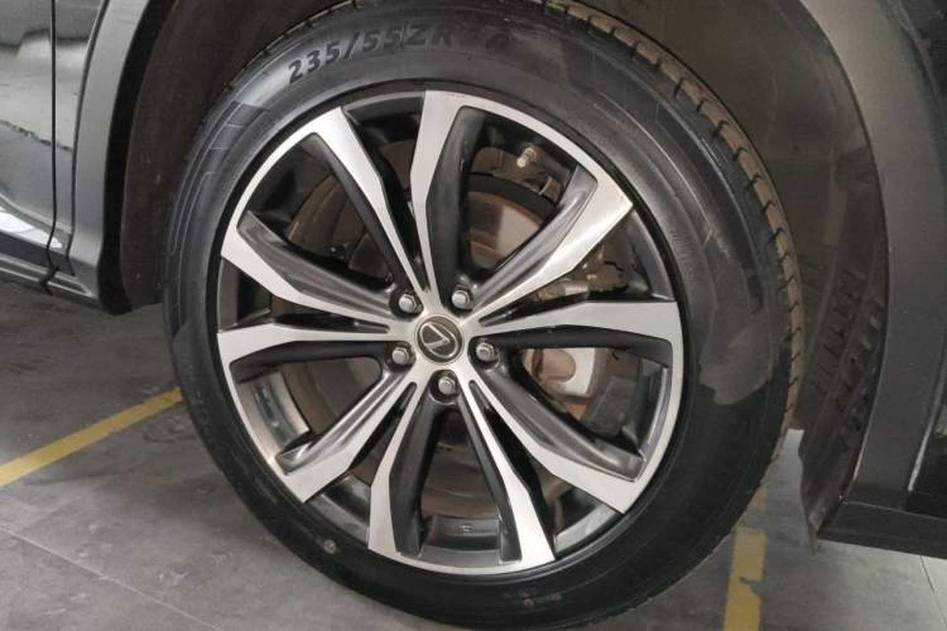 Used Lexus RX 2020 Facelifted 300 4x4 Elegant Edition Right Front Wheel Hub