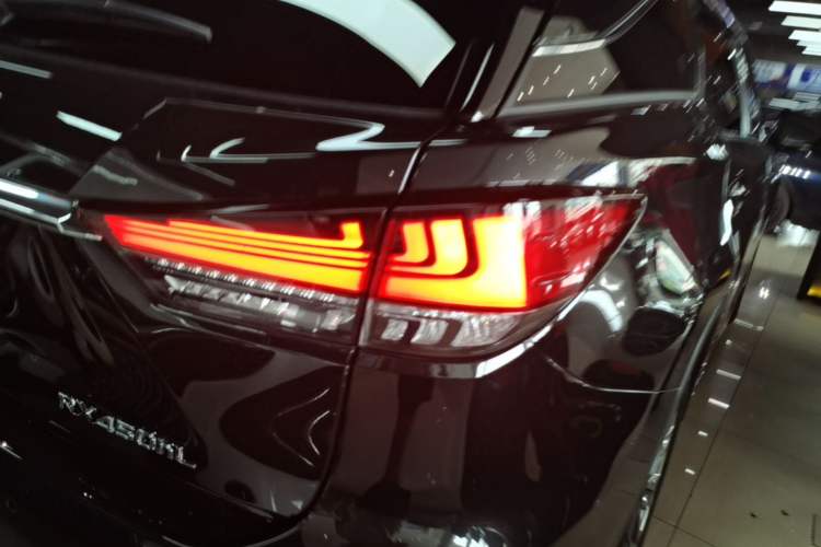 Used Lexus RX 2020 Revised Version 450hL Four-Wheel Drive Luxury Edition 6 Seats Right Rear Taillight