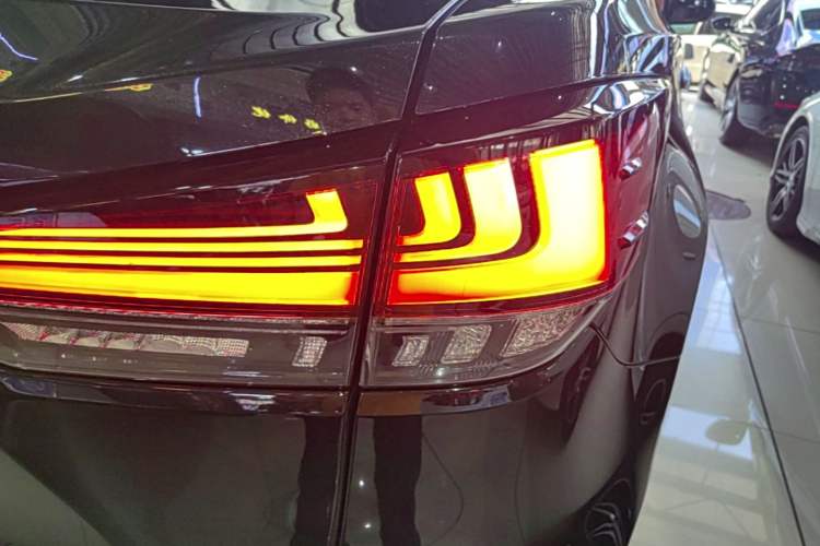 Used Lexus RX 2020 Revised Version 300 Two-Wheel Drive Comfort Edition Right Rear Taillight