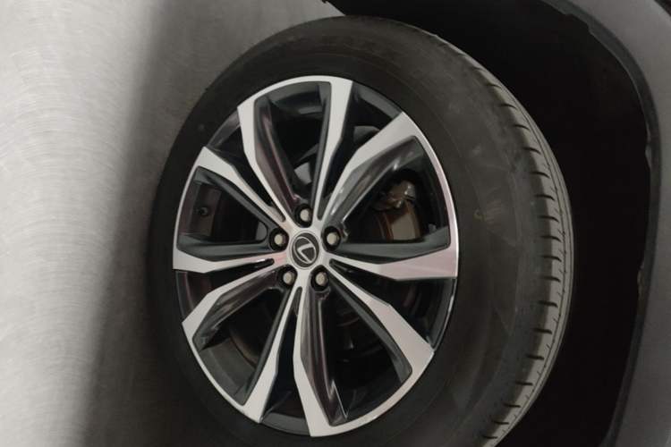 Used Lexus RX 2020 Facelifted 300 4x4 Elegant Edition Right Rear Wheel Hub