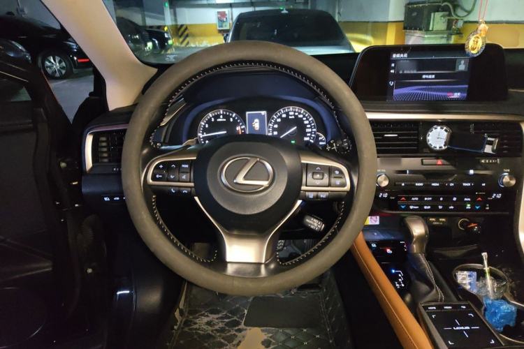 Used Lexus RX 2020 Revised Version 300 Two-Wheel Drive Comfort Edition Steering Wheel