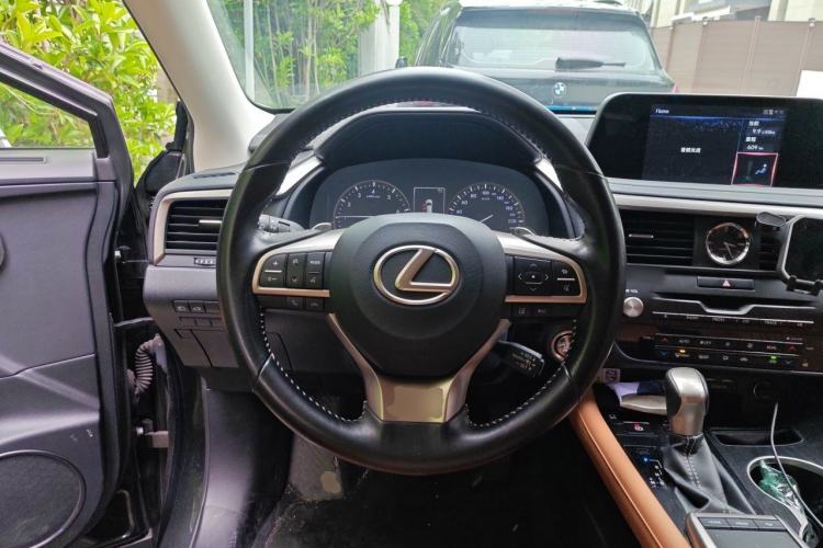 Used Lexus RX 2020 300 Two-Wheel Drive Comfort Edition China VI Standard Steering Wheel