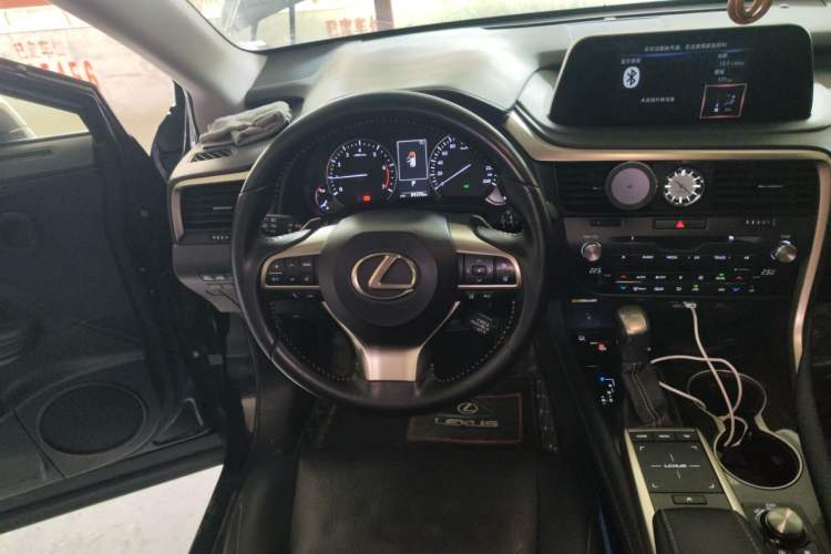 Used Lexus RX 2020 300 4x4 Elegant Edition China VI Steering Wheel
