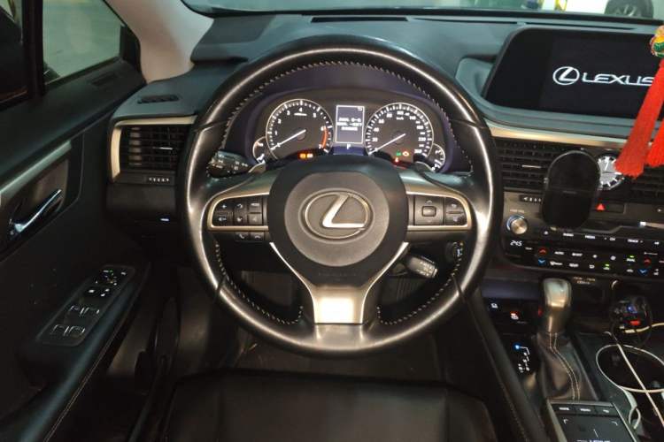 Used Lexus RX 2020 Revised Version 300 Two-Wheel Drive Elite Edition Steering Wheel