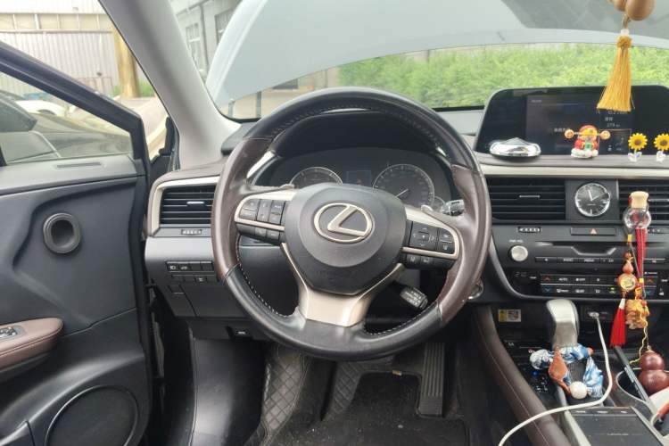 Used Lexus RX 2020 300 4x4 Elegant Edition China VI Steering Wheel