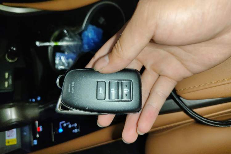 Used Lexus RX 2020 Revised Version 300 Two-Wheel Drive Comfort Edition Vehicle Key