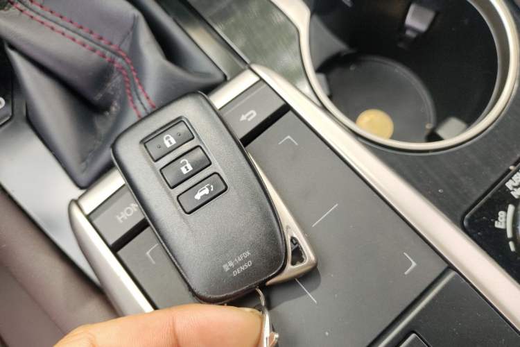 Used Lexus RX 2020 Revised Version 450hL Four-Wheel Drive Elegant Edition 7 Seats Vehicle Key