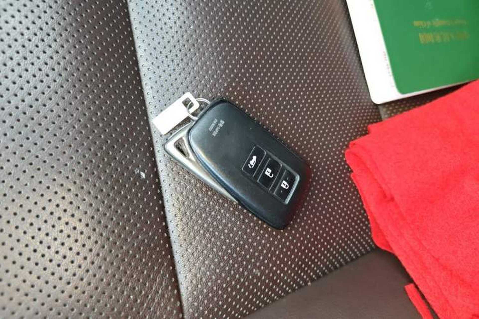 Used Lexus RX 2020 Facelifted 300 4x4 Elegant Edition Vehicle Key