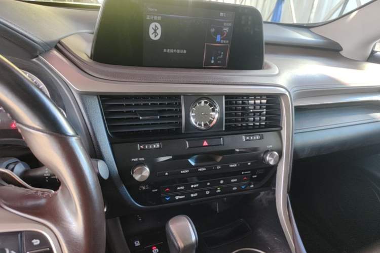 Used Lexus RX 2020 450hL Four-Wheel Drive Elegant 7-Seater China VI Standard Audio And AC Panel