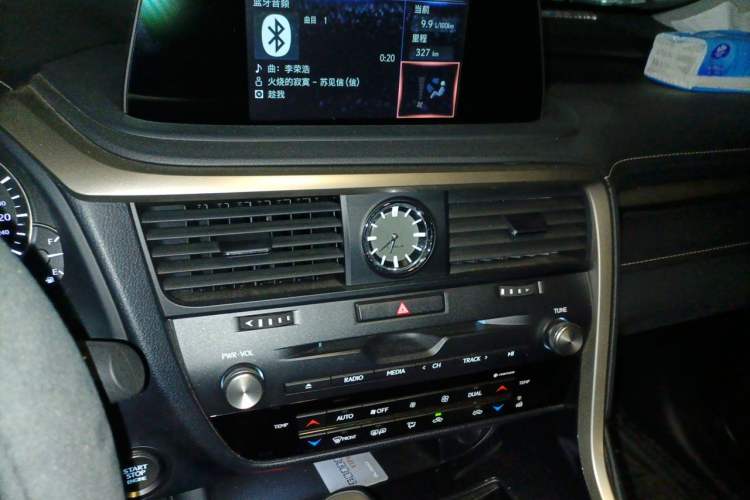 Used Lexus RX 2020 300 Two-Wheel Drive Elite Version China V Standard Audio And AC Panel