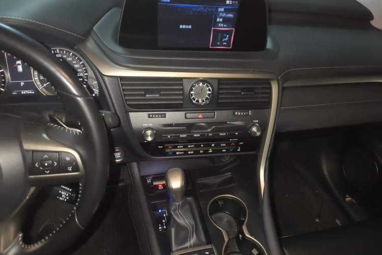 Used Lexus RX 2020 Revised Version 300 Two-Wheel Drive Elite Edition Audio And AC Panel