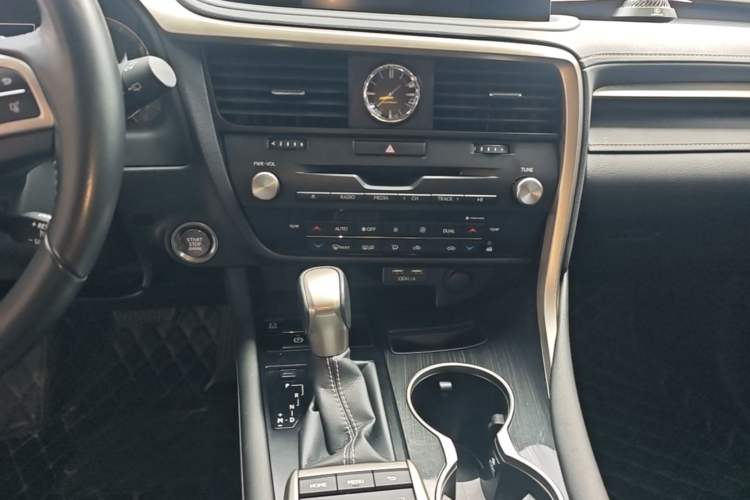 Used Lexus RX 2020 Revised Version 300 Two-Wheel Drive Elite Edition Audio And AC Panel