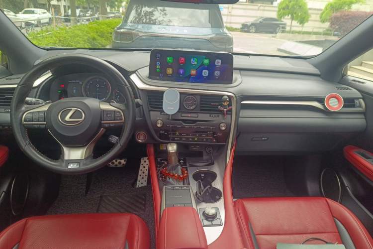 Used Lexus RX 2020 Revised Version 300 Four-Wheel Drive F SPORT Center Console