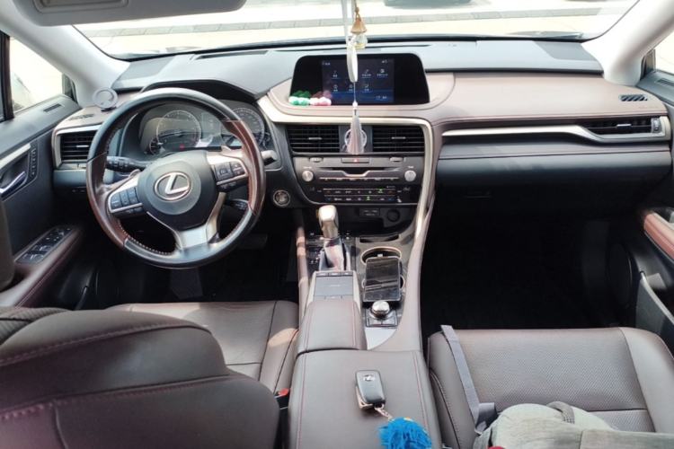 Used Lexus RX 2020 Facelifted 300 4x4 Elegant Edition Center Console